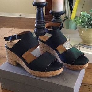 Women’s Coclico ankle strap sandals